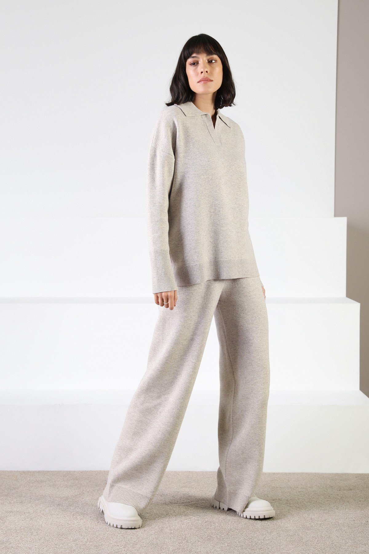 Ferraro A.Bej Uzun Kollu Polo Yaka Kaşmirli Kadın Triko Kazak