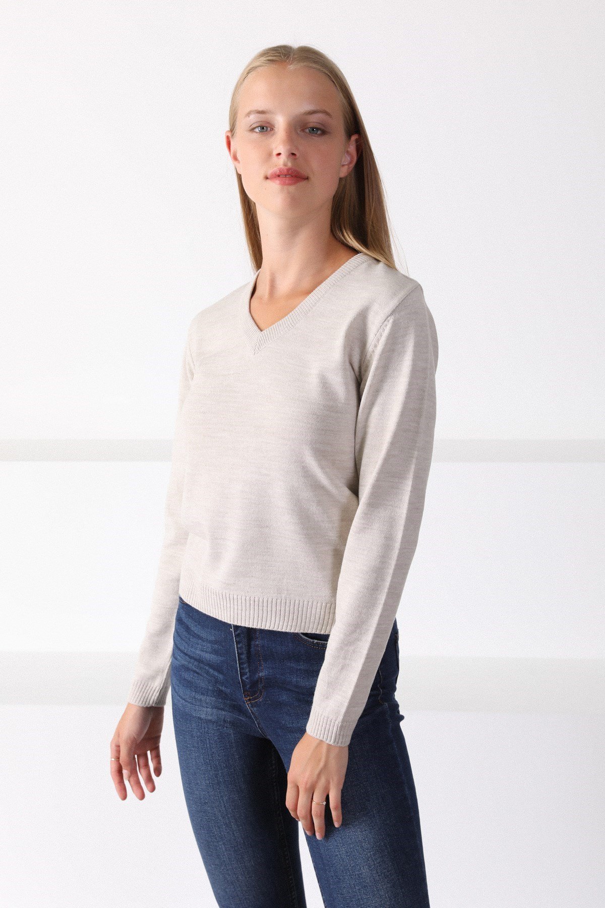 Ferraro A.Bej V Yaka Kadın Triko Kazak