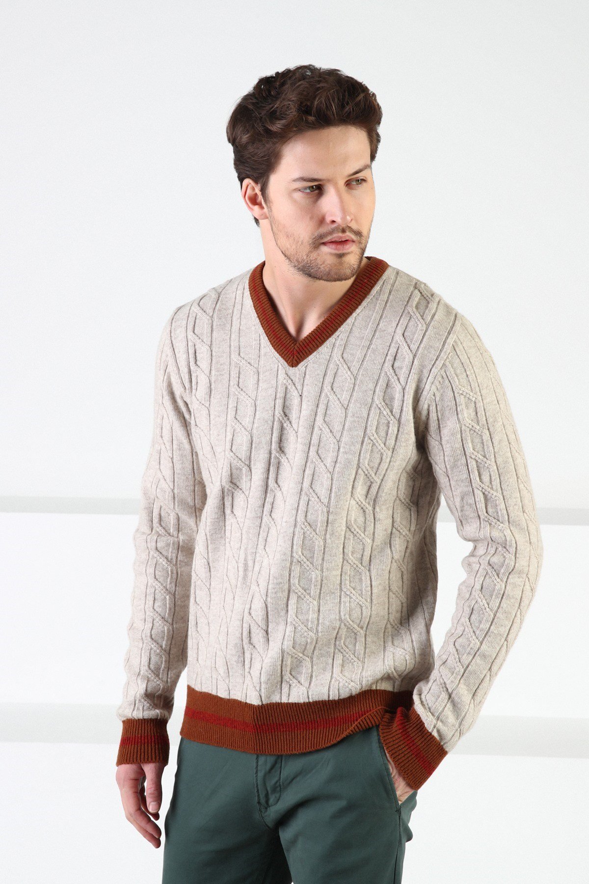 Ferraro A.Bej/Taba V Yaka %100 Kuzu Yünü Erkek Kazak