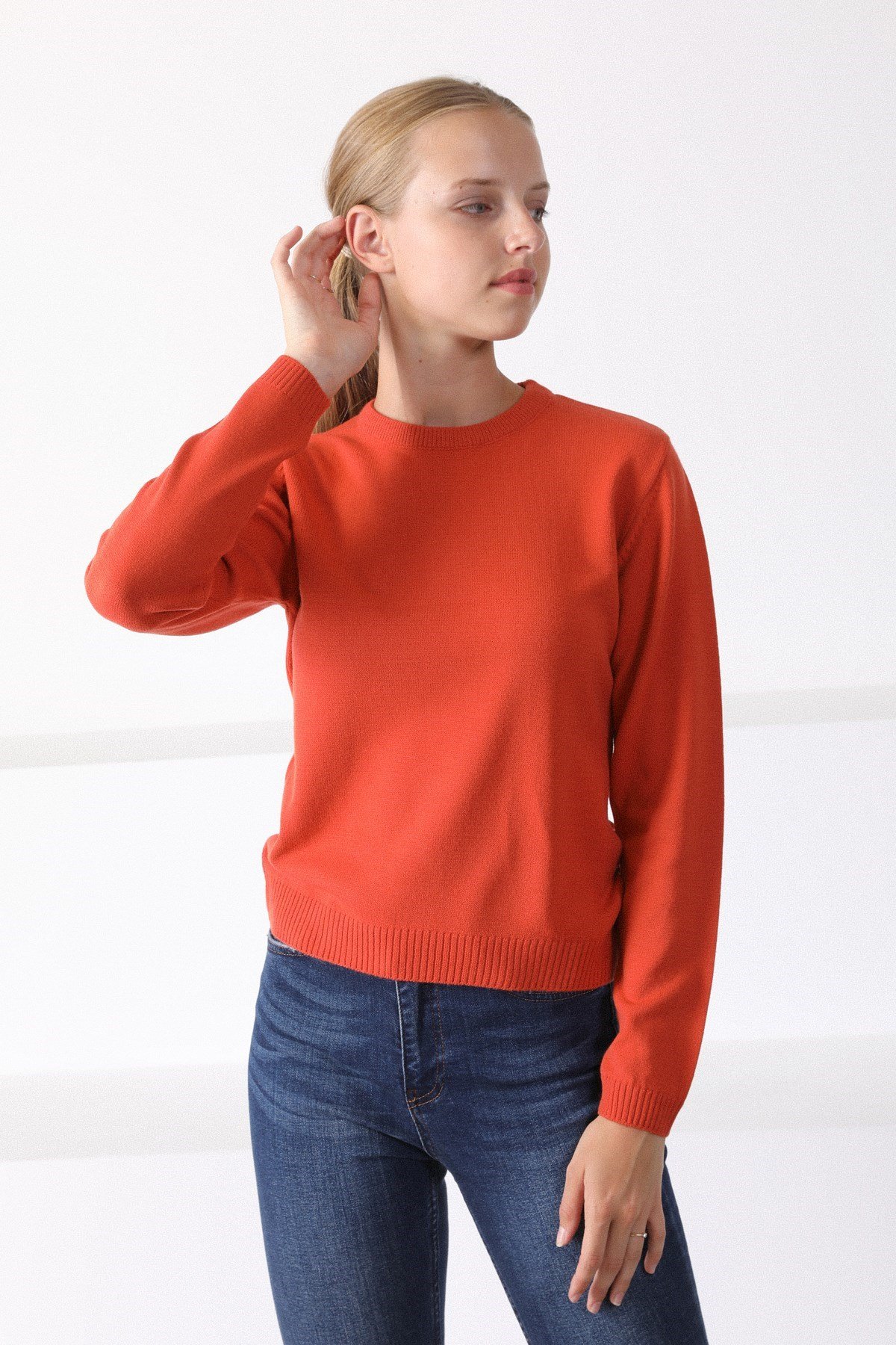 Ferraro A.Brandy Yuvarlak Yaka Kadın Triko Kazak