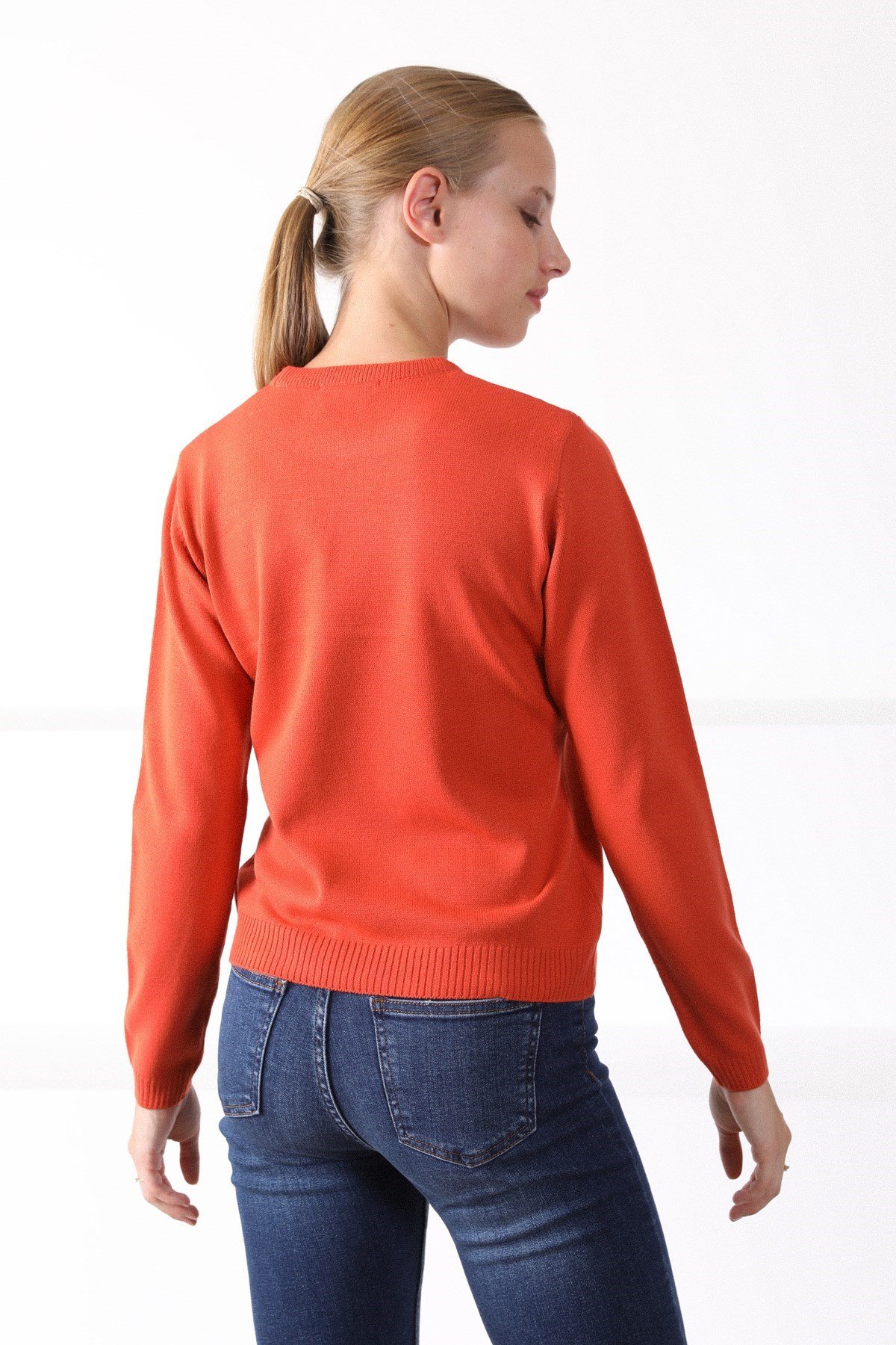 Ferraro A.Brandy Yuvarlak Yaka Kadın Triko Kazak