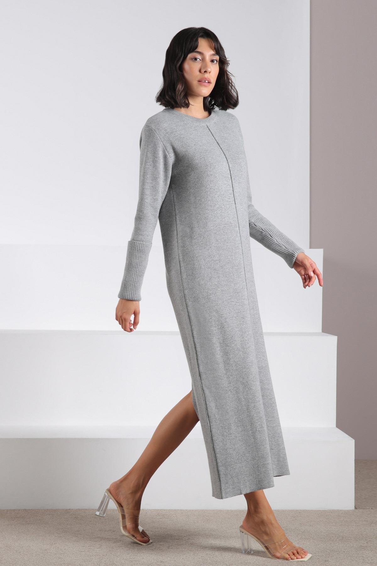 Ferraro A.Gri Arkadan Yırtmaçlı Midi Boy Kaşmirli Kadın Triko Elbise