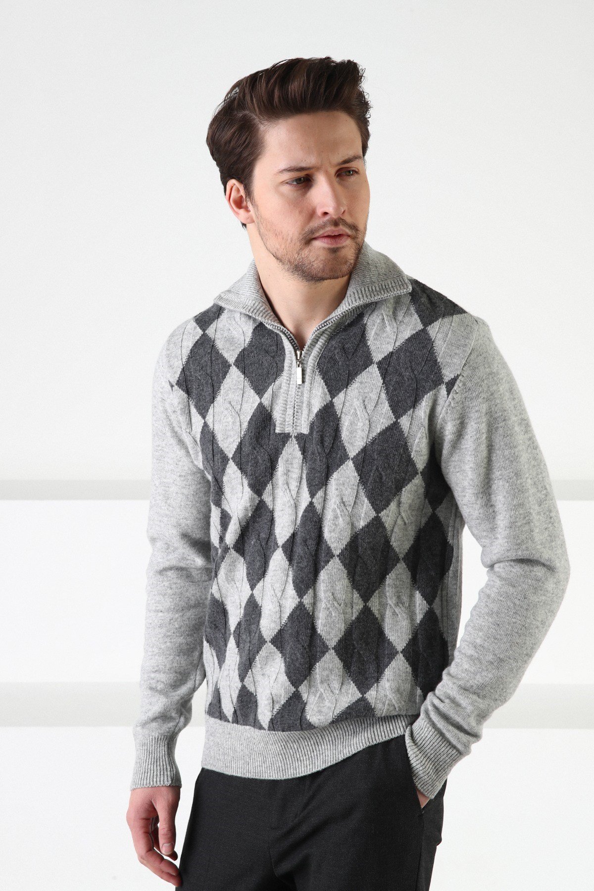 Ferraro A.Gri Baklava Desenli Dik Yaka %100 Kuzu Yünü Erkek Kazak
