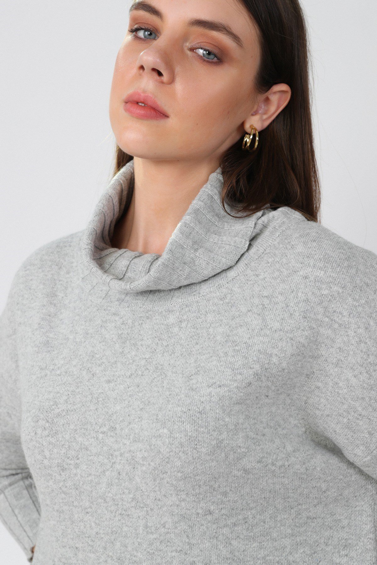 Ferraro A.Gri Balıkçı Yaka Kaşmirli Kadın Triko Kazak