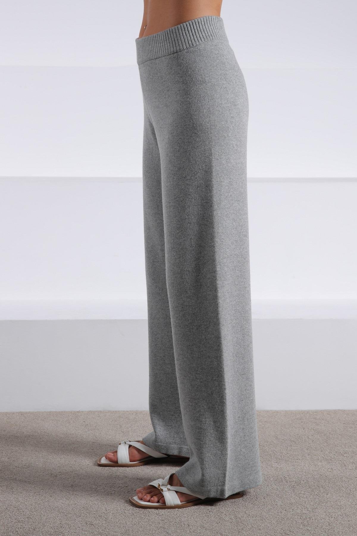 Ferraro A.Gri Bol Paça Kaşmirli Kadın Triko Pantolon