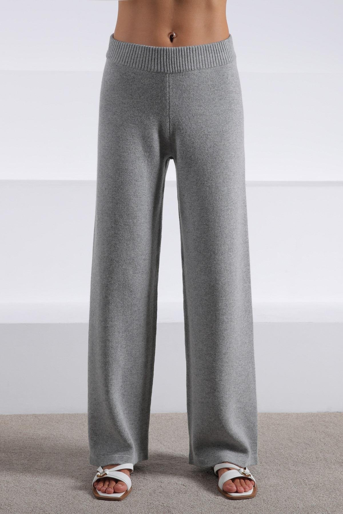 Ferraro A.Gri Bol Paça Kaşmirli Kadın Triko Pantolon