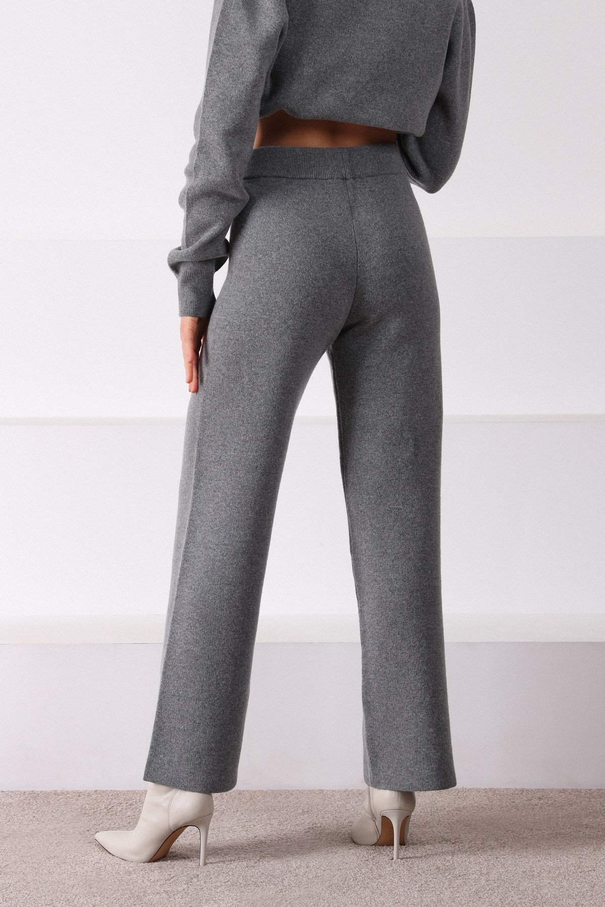 Ferraro A.Gri Boru Paça Kaşmirli Kadın Triko Pantolon