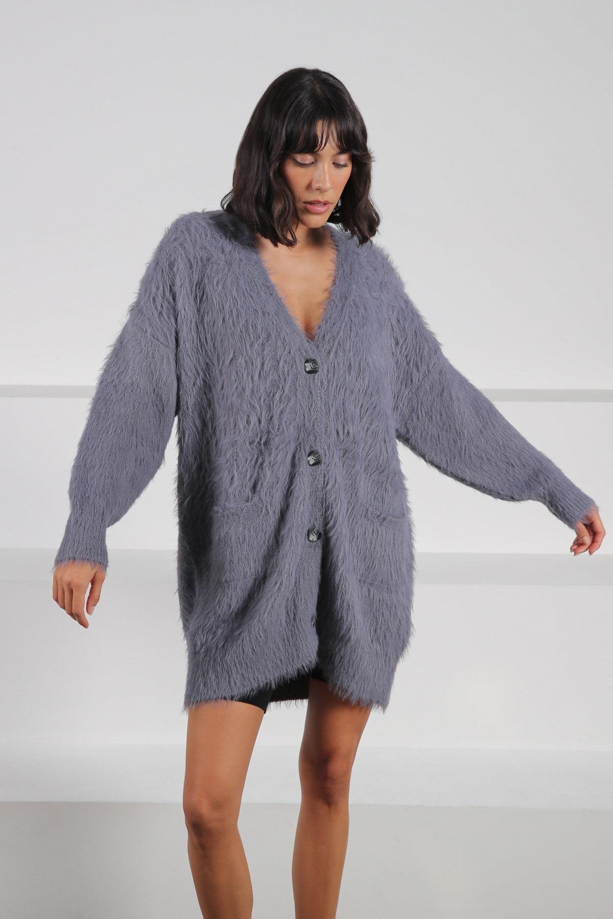 Ferraro A.Gri Düğmeli Yünlü Kadın Triko Hırka