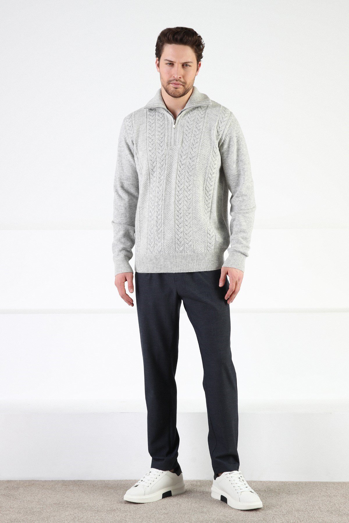 Ferraro A.Gri Fermuarlı Dik Yaka %100 Kuzu Yünü Erkek Kazak