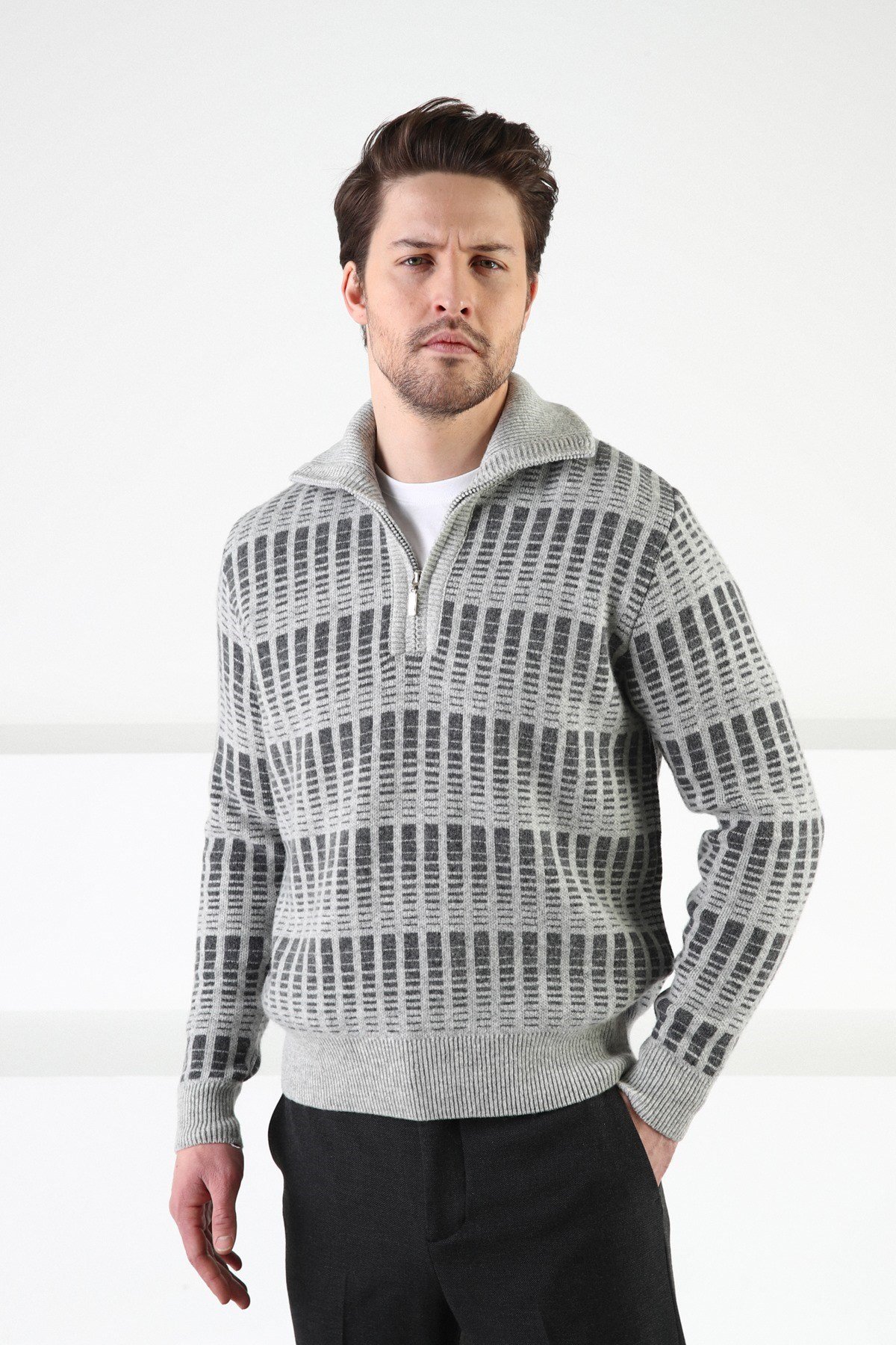 Ferraro A.Gri Fermuarlı Dik Yaka %100 Kuzu Yünü Erkek Kazak