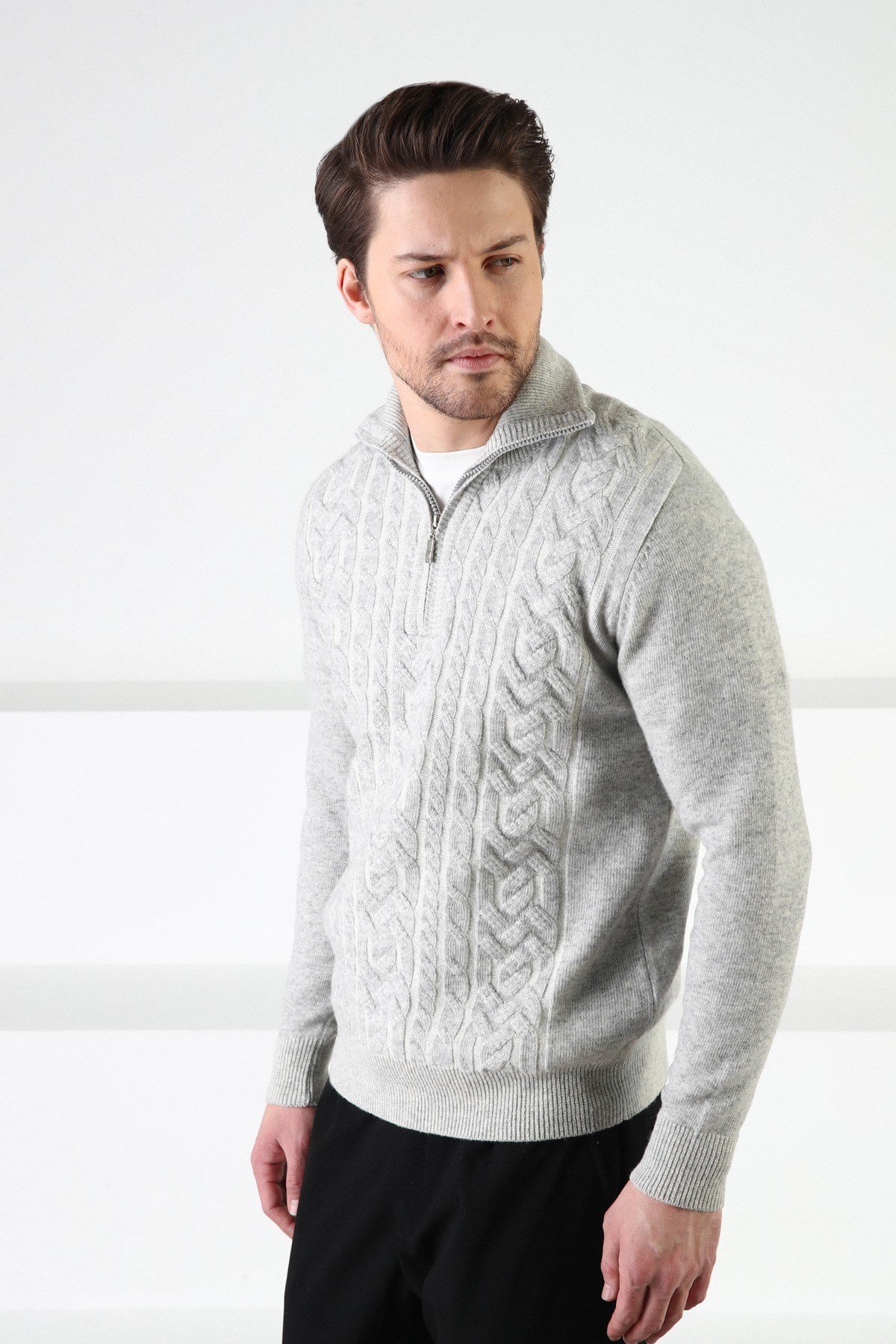 Ferraro A.Gri Fermuarlı Dik Yaka %100 Kuzu Yünü Erkek Kazak