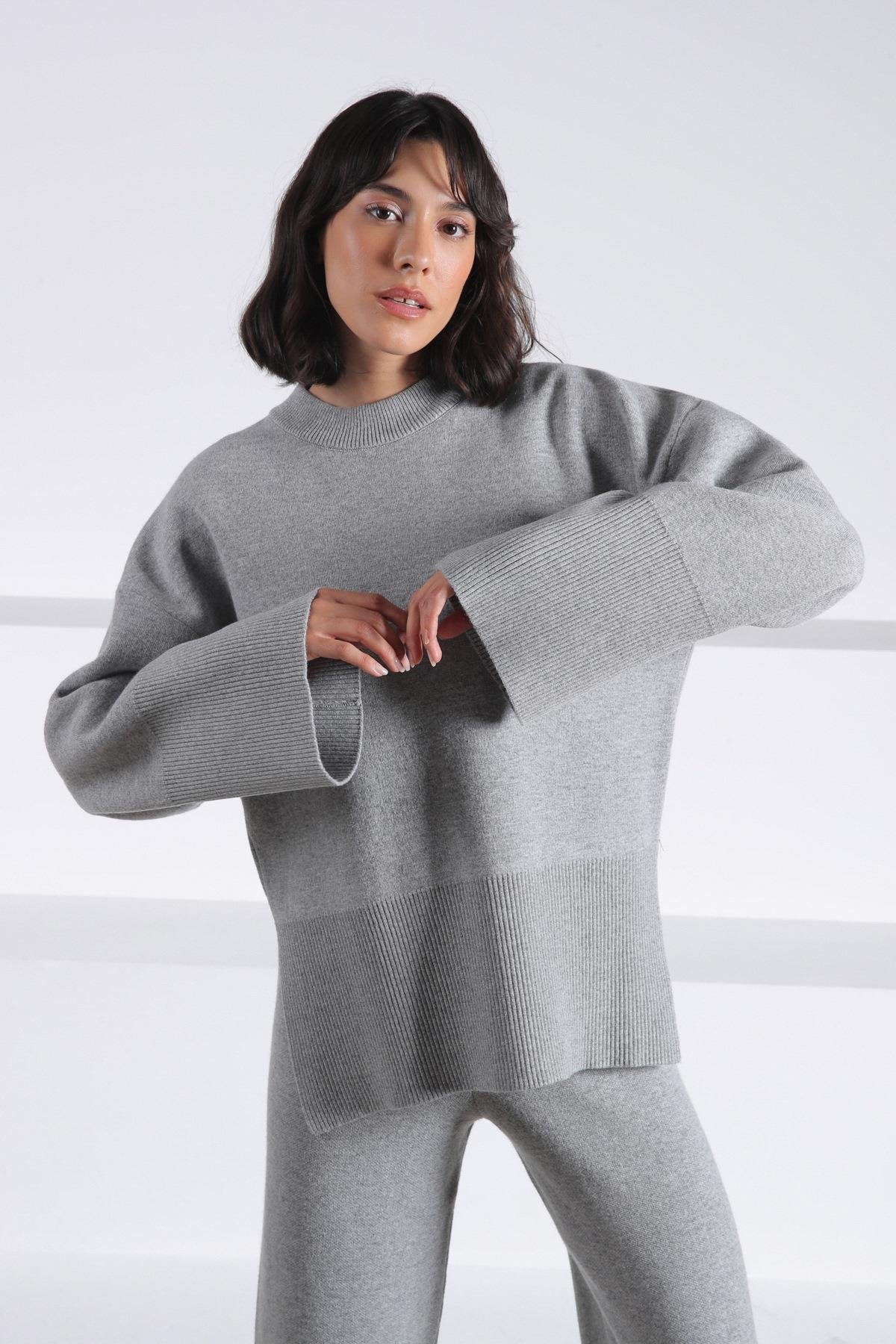 Ferraro A.Gri Uzun Kollu Bisiklet Yaka Kaşmirli Kadın Triko Kazak