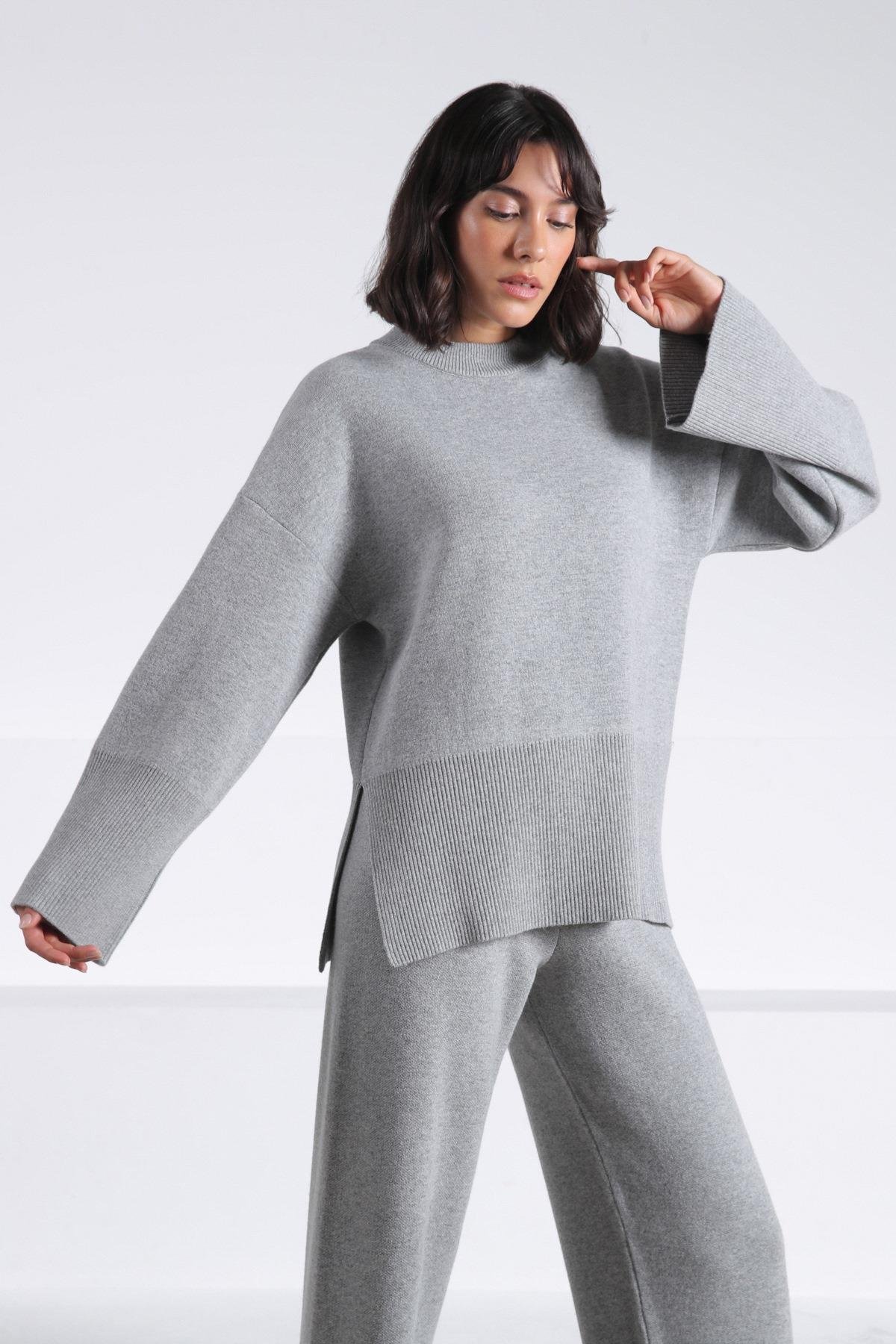Ferraro A.Gri Uzun Kollu Bisiklet Yaka Kaşmirli Kadın Triko Kazak
