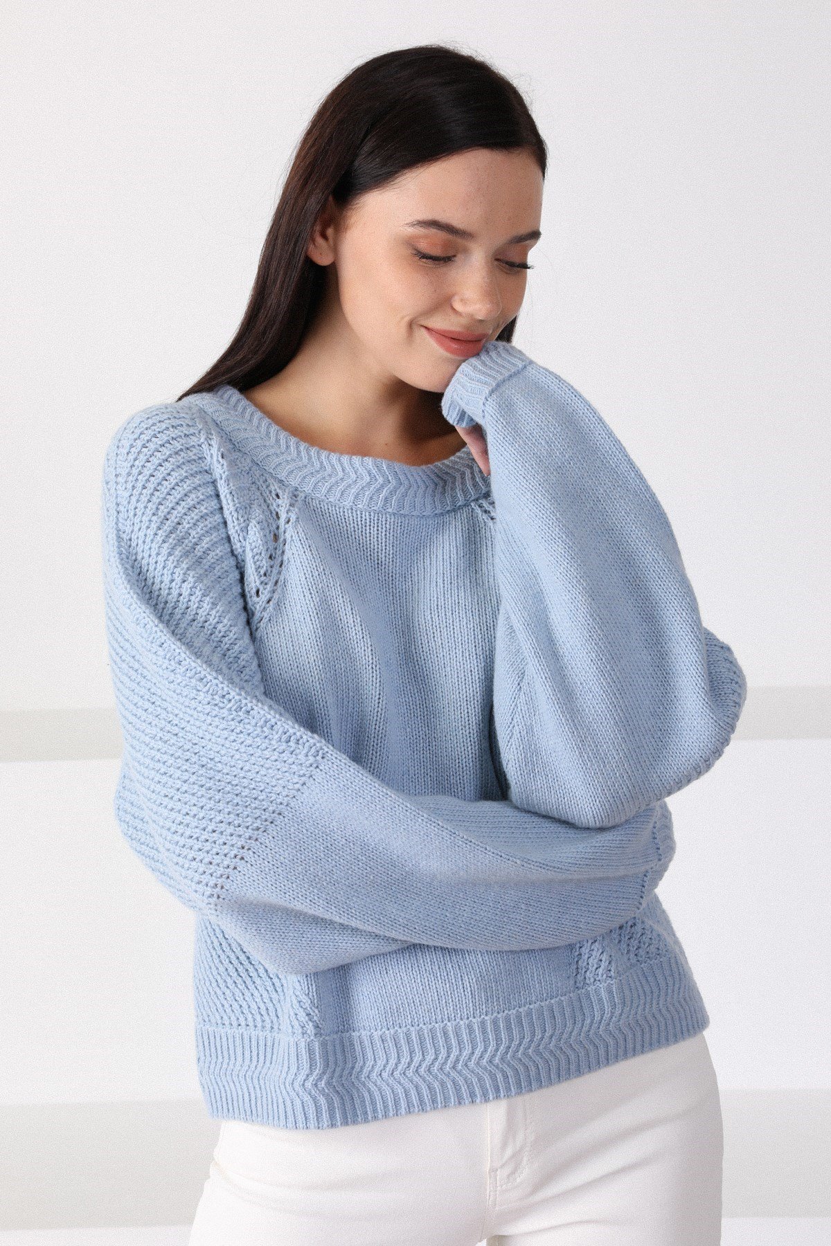 Ferraro A.Mavi Yuvarlak Yaka Yünlü Kadın Triko Kazak