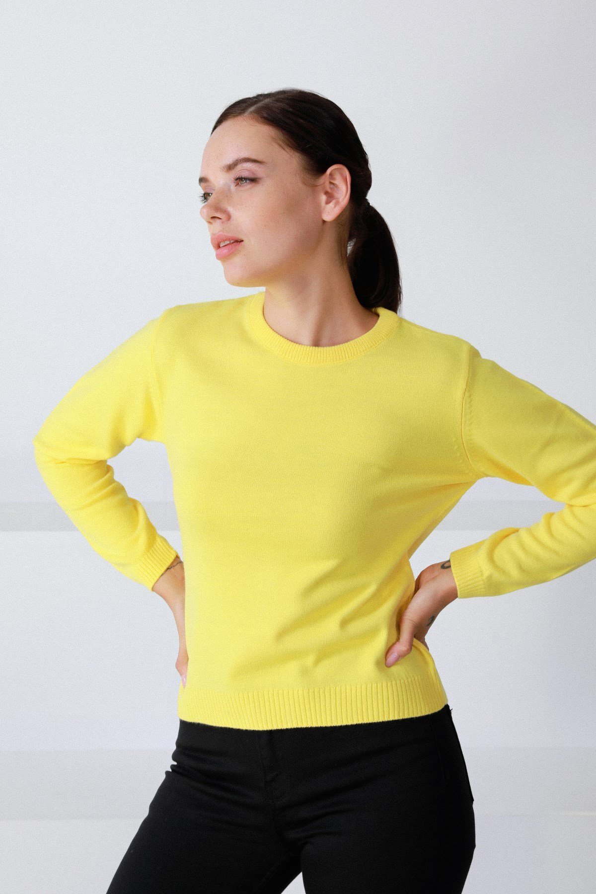 Ferraro A.Sarı Yuvarlak Yaka Kadın Triko Kazak