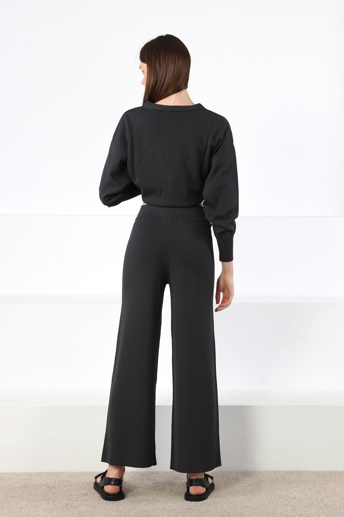 Ferraro Antrasit Bol Paça Midi Boy Kadın Triko Pantolon