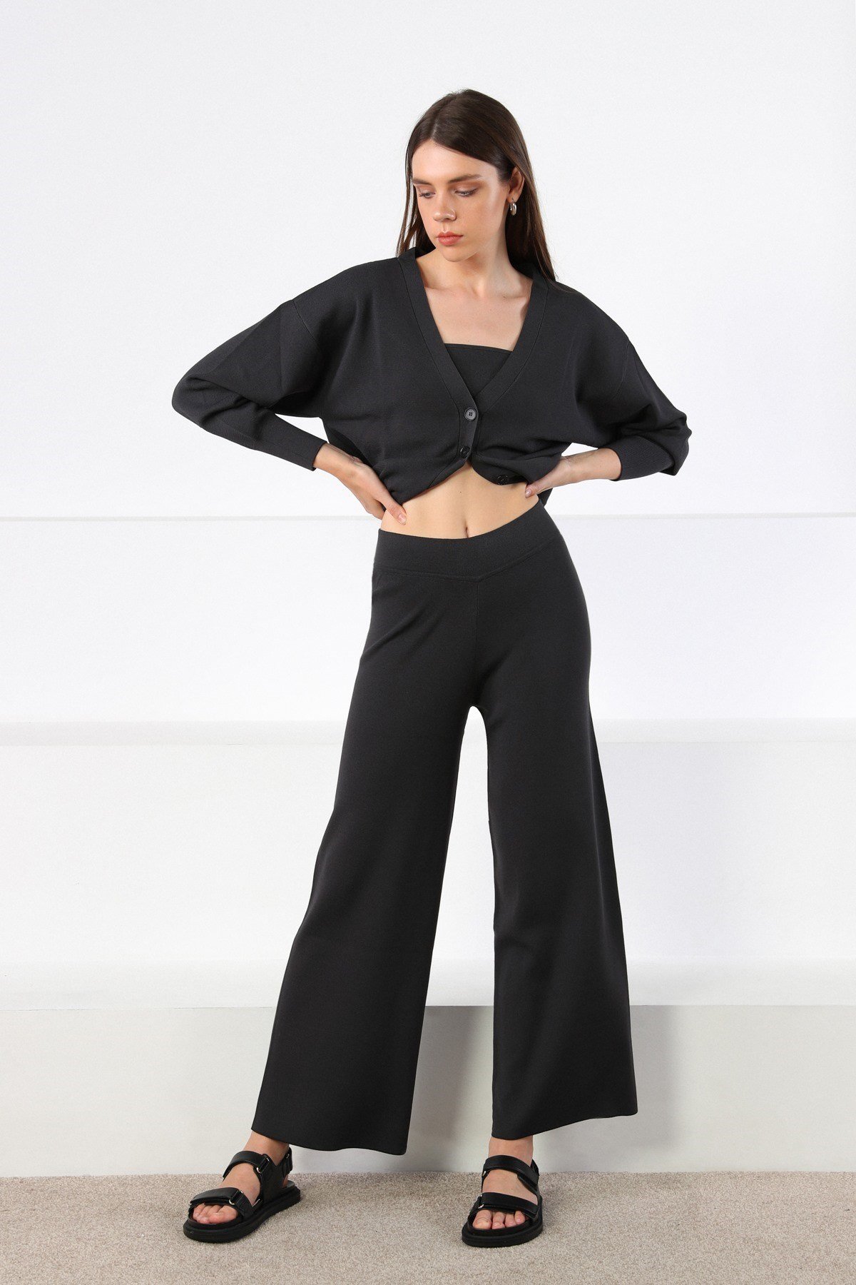 Ferraro Antrasit Bol Paça Midi Boy Kadın Triko Pantolon