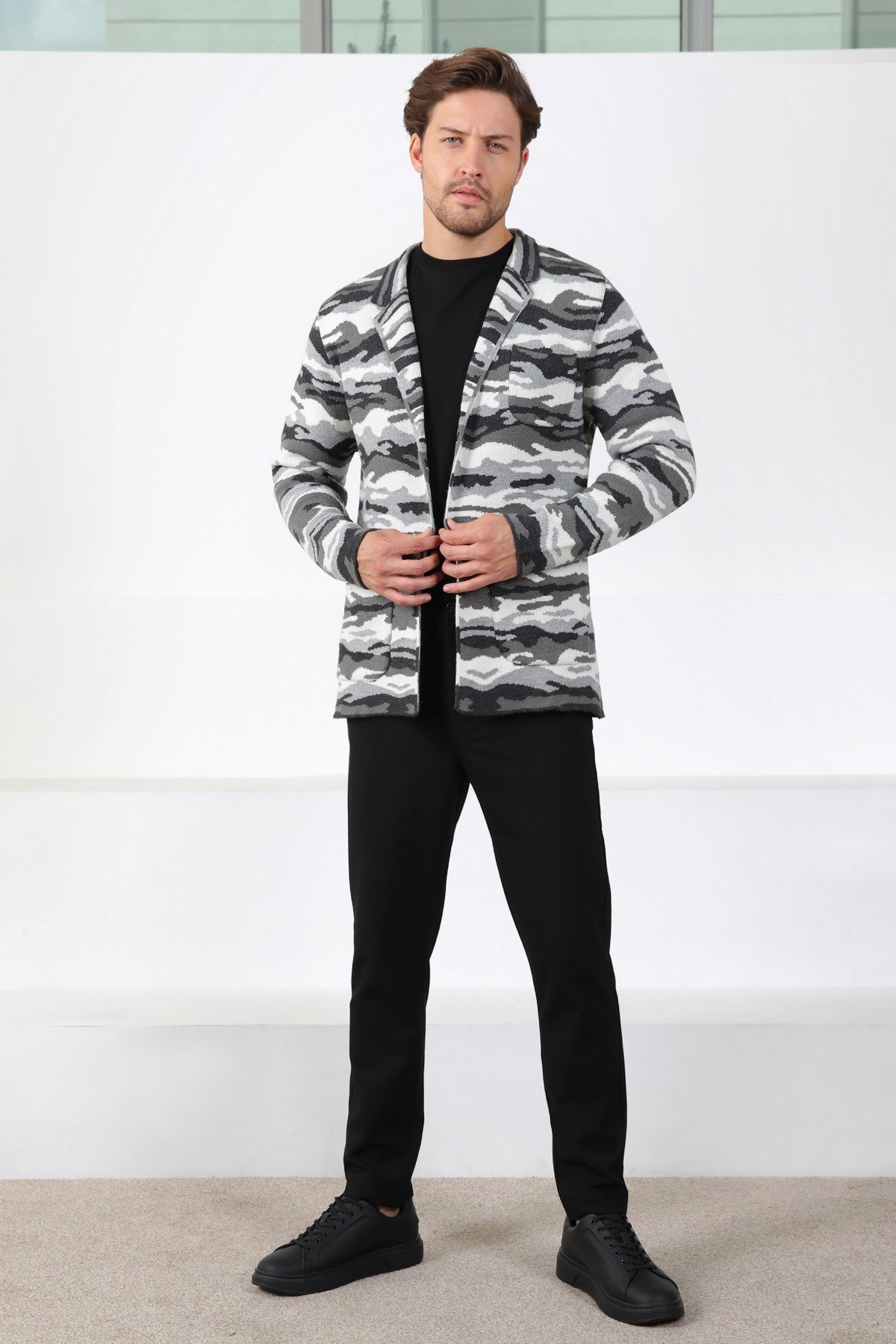 Ferraro Antrasit Kamuflaj Desenli Yün Triko Ceket