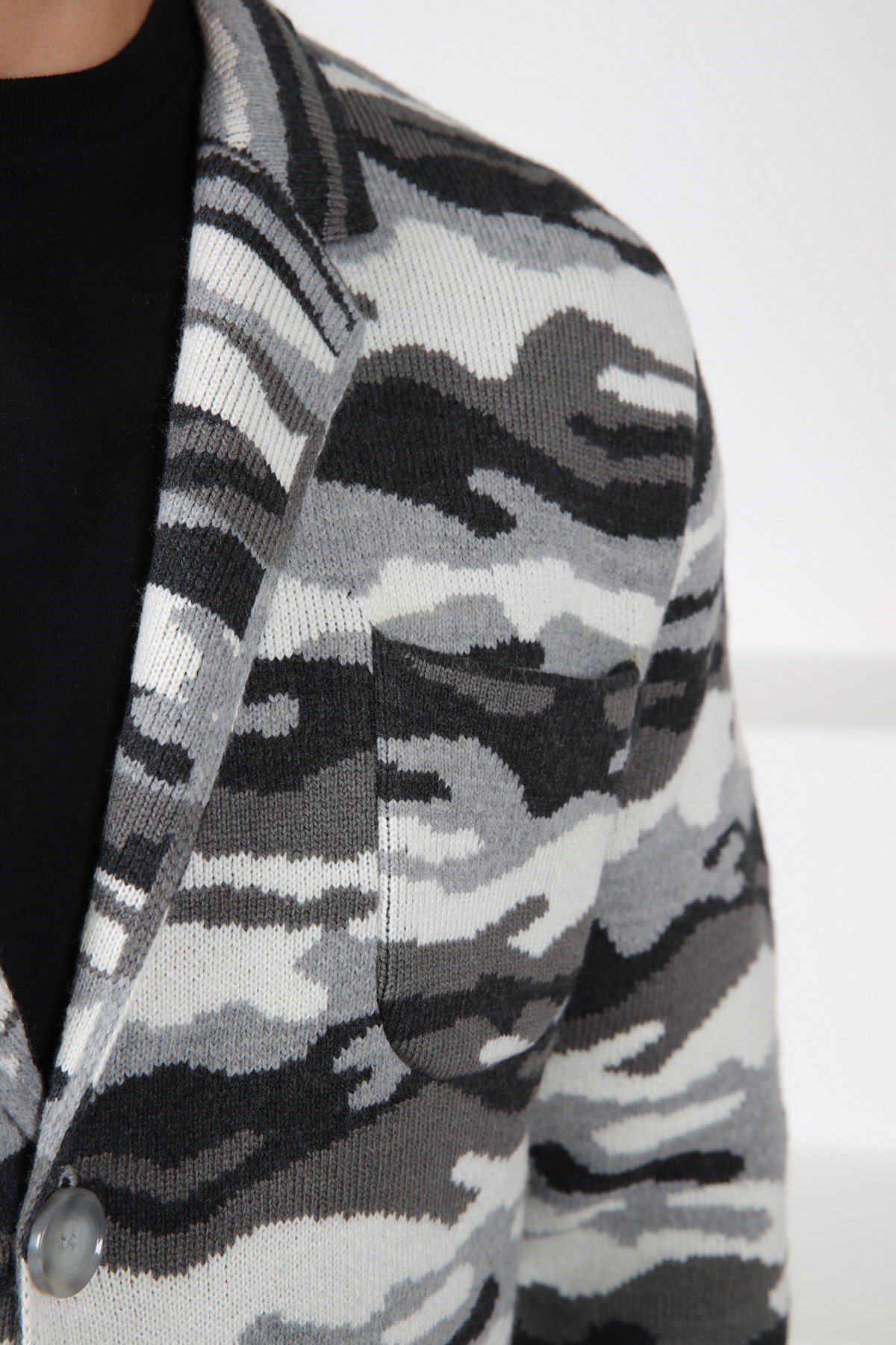 Ferraro Antrasit Kamuflaj Desenli Yün Triko Ceket