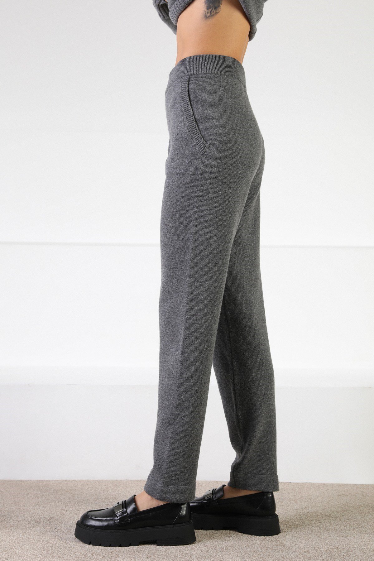 Ferraro Antrasit Kaşmirli Kadın Triko Pantolon