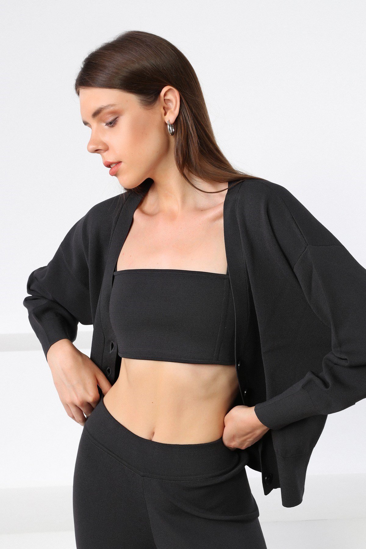 Ferraro Antrasit Kol Detay Düğmeli Kadın Triko Hırka