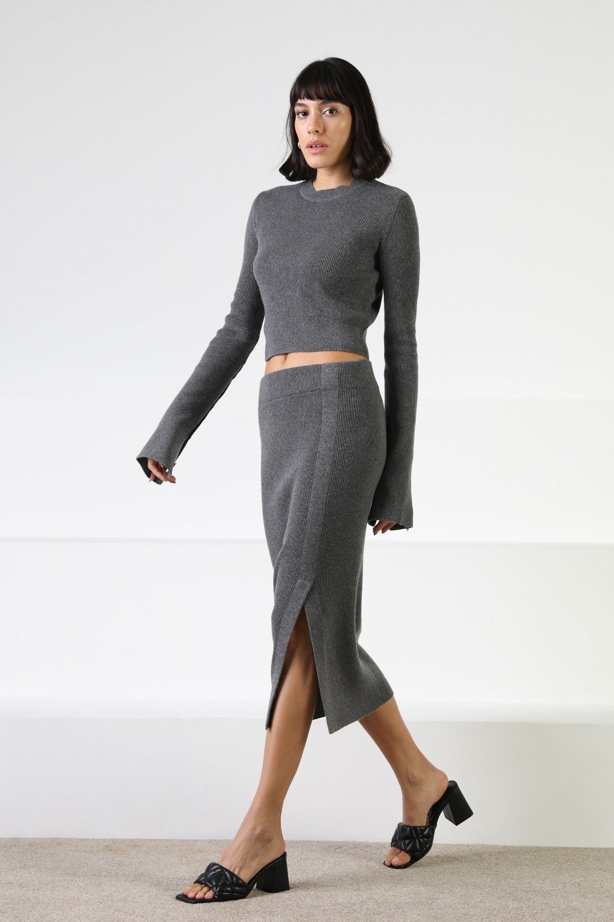 Ferraro Antrasit Uzun Kollu Bisiklet Yaka Kaşmirli Kadın Triko Kazak