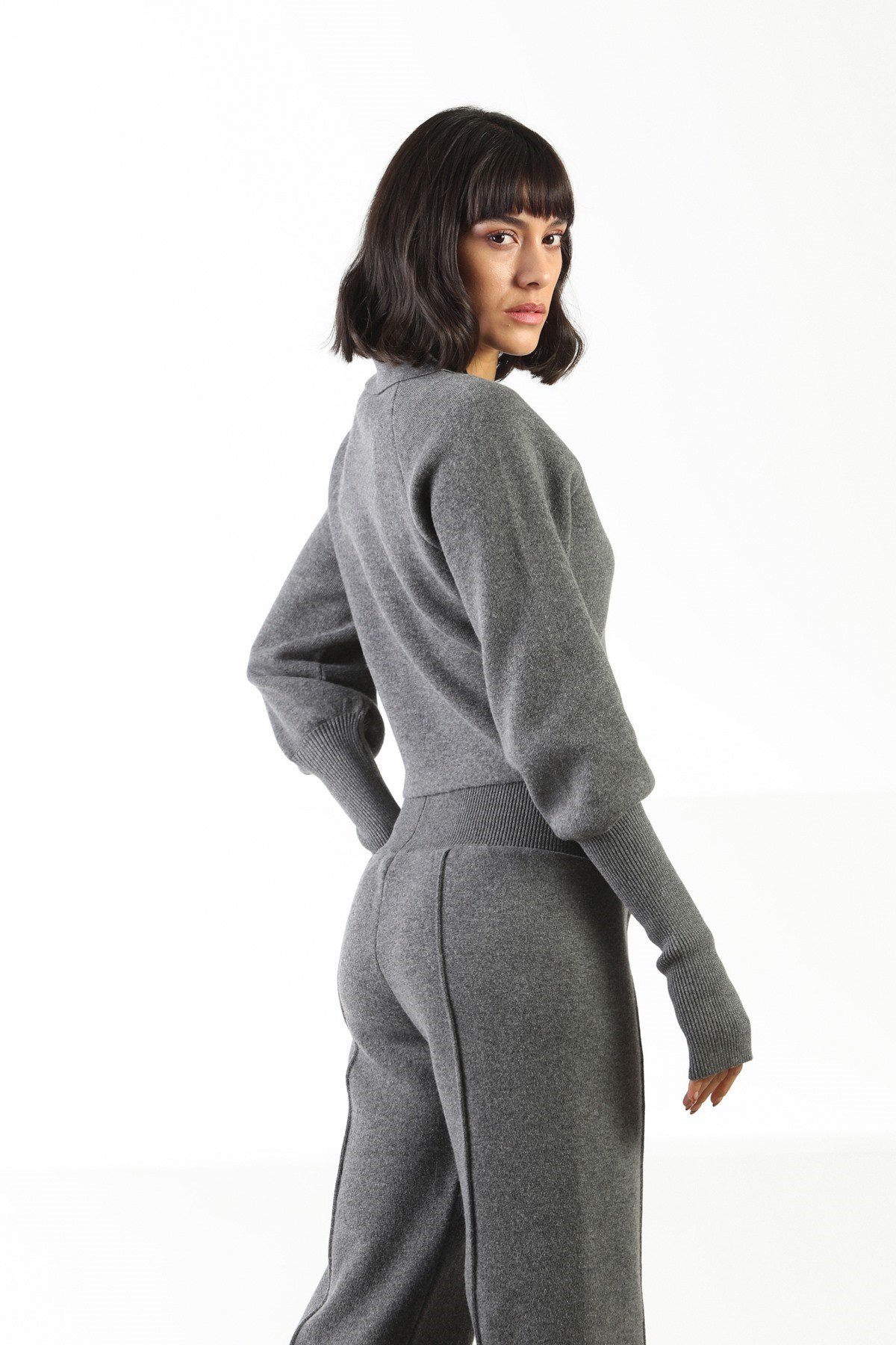 Ferraro Antrasit Uzun Kollu Gömlek Yaka Kaşmirli Kadın Triko Kazak