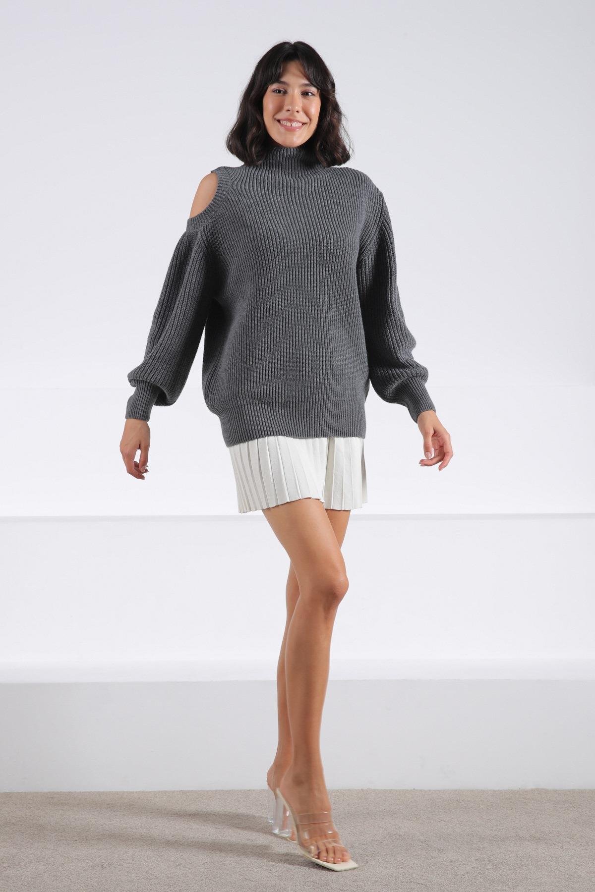 Ferraro Antrasit Uzun Kollu Omuz Detaylı Kaşmirli Kadın Triko Kazak