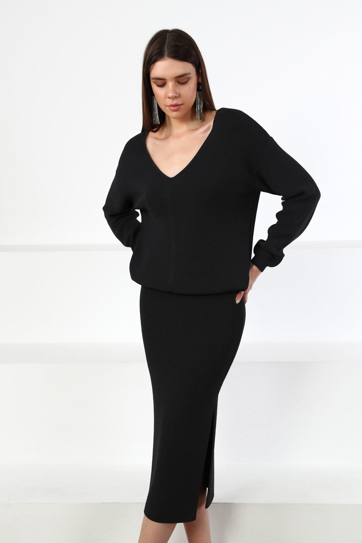 Ferraro Antrasit V Yaka Kadın Triko Kazak