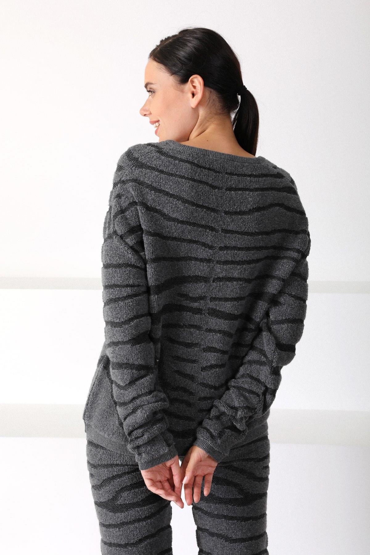 Ferraro Antrasit Zebra Desenli Kadın Triko Kazak