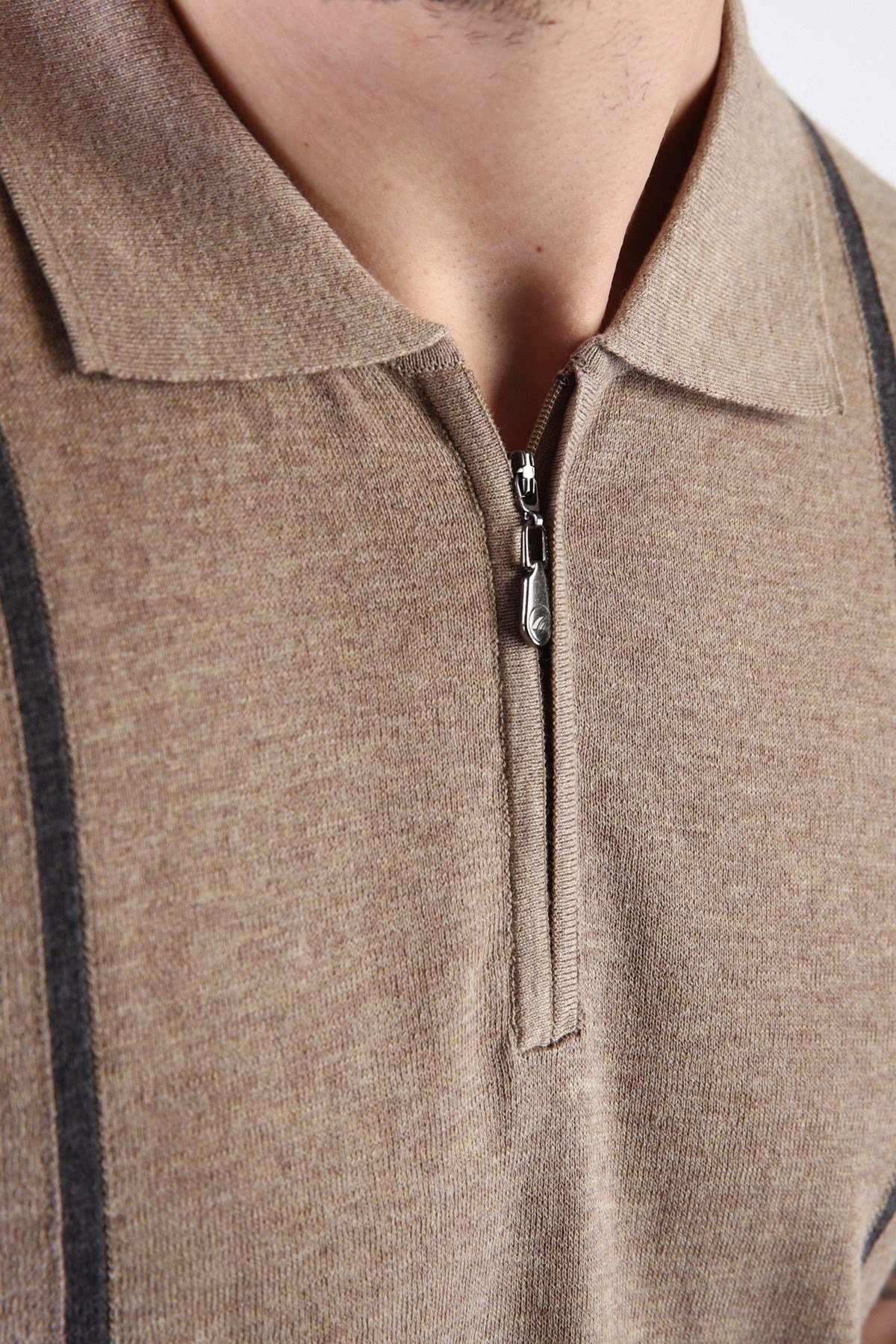 Ferraro Bej Fermuarlı Polo Yaka %100 Pamuk Erkek Triko T-Shirt