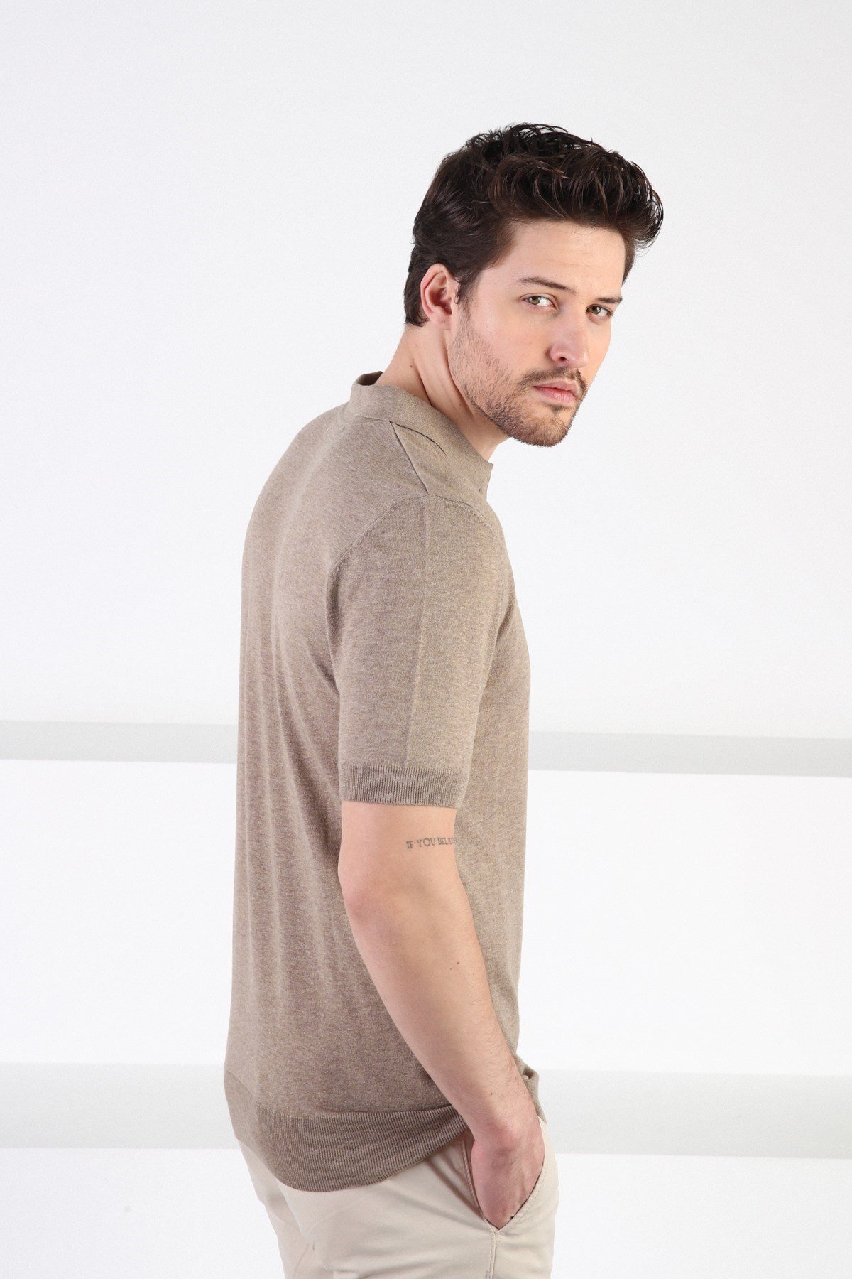 Ferraro Bej Fermuarlı Polo Yaka %100 Pamuk Erkek Triko T-Shirt