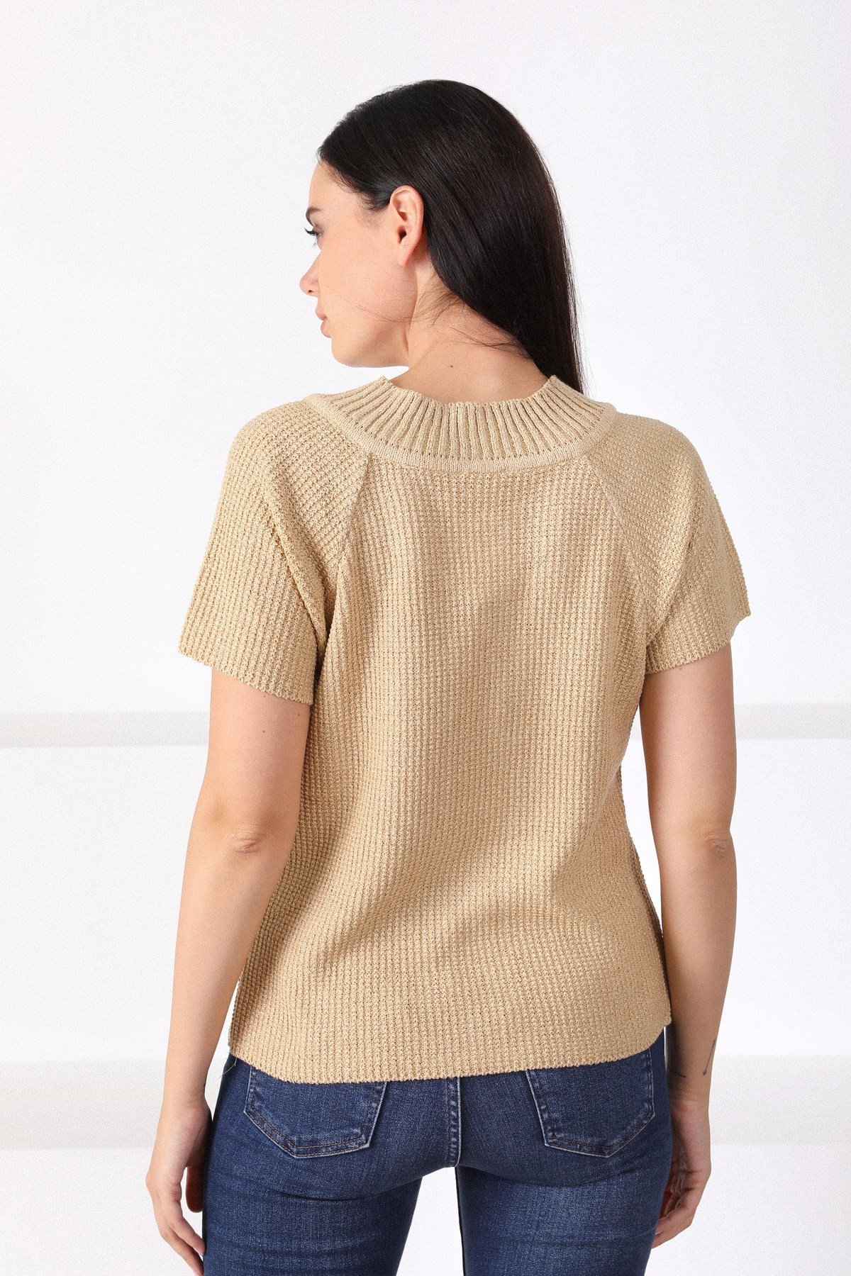 Ferraro Bej Yuvarlak Yaka Kadın Triko Hırka