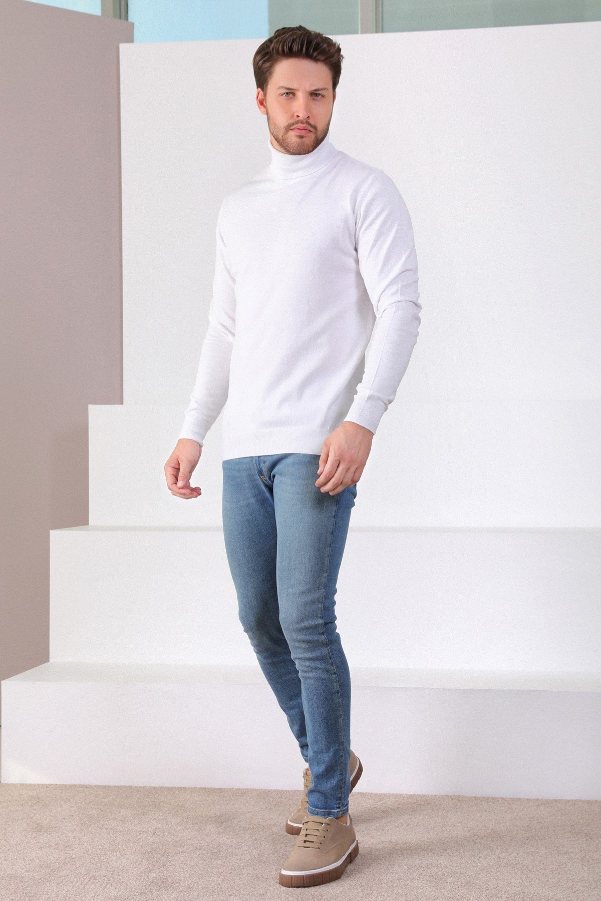 Ferraro Beyaz Balıkçı Yaka Pamuk Kazak