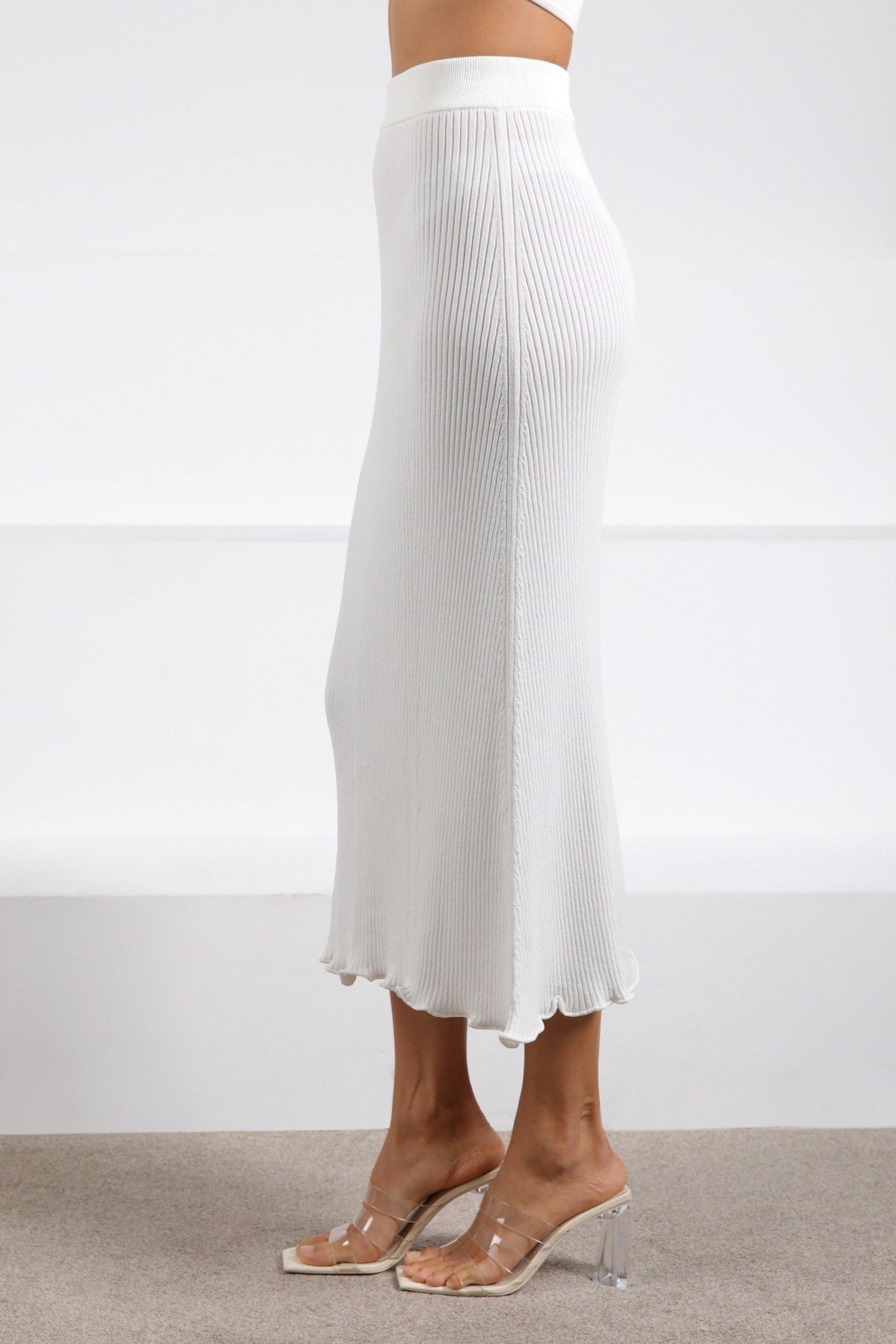 Ferraro Beyaz Midi Boy Kadın Triko Etek