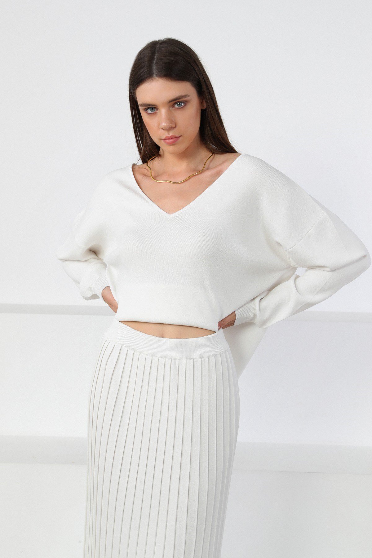 Ferraro Beyaz Midi Boy Pileli Kadın Triko Etek