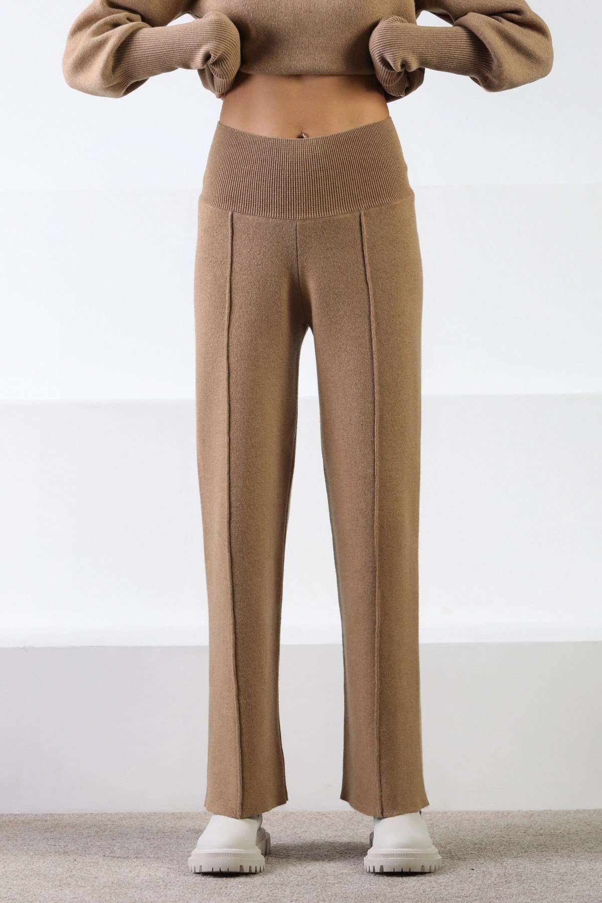 Ferraro Camel Bol Paça Kaşmirli Kadın Triko Pantolon