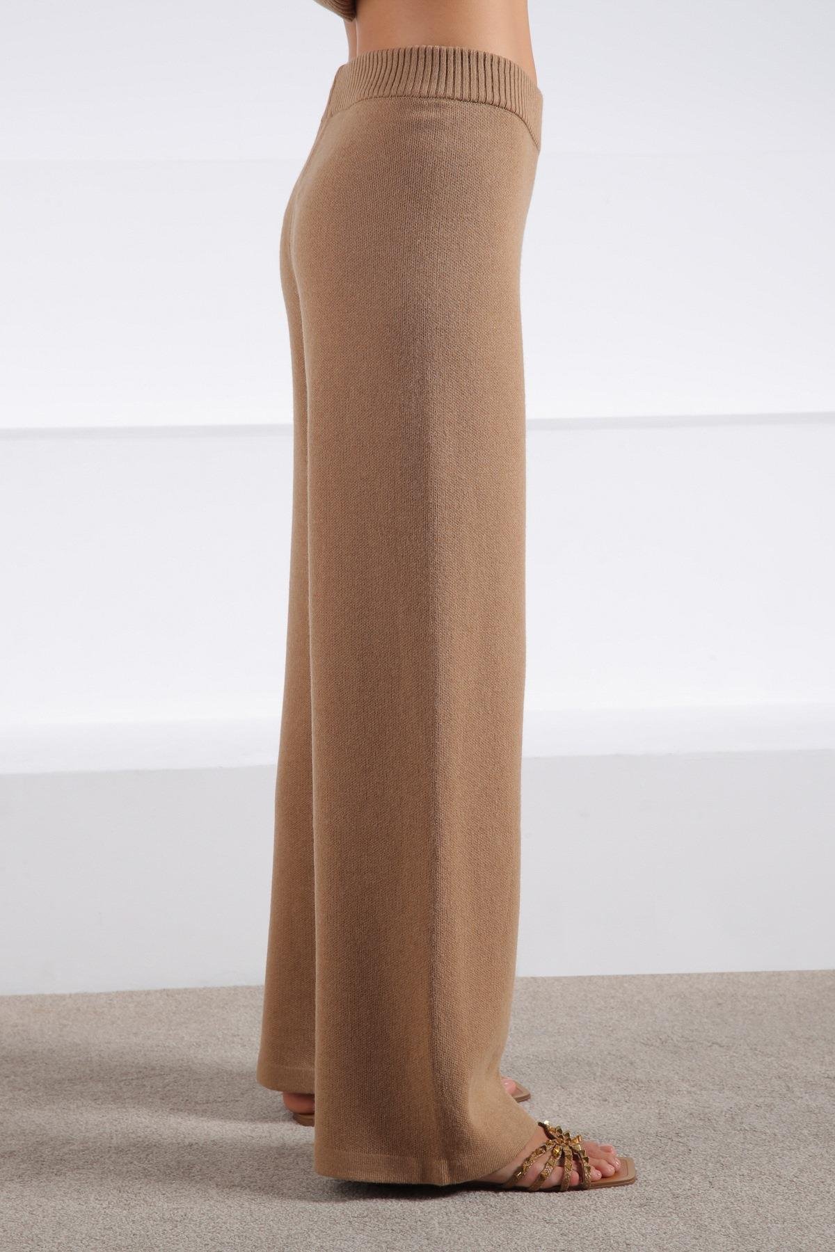 Ferraro Camel Bol Paça Kaşmirli Kadın Triko Pantolon