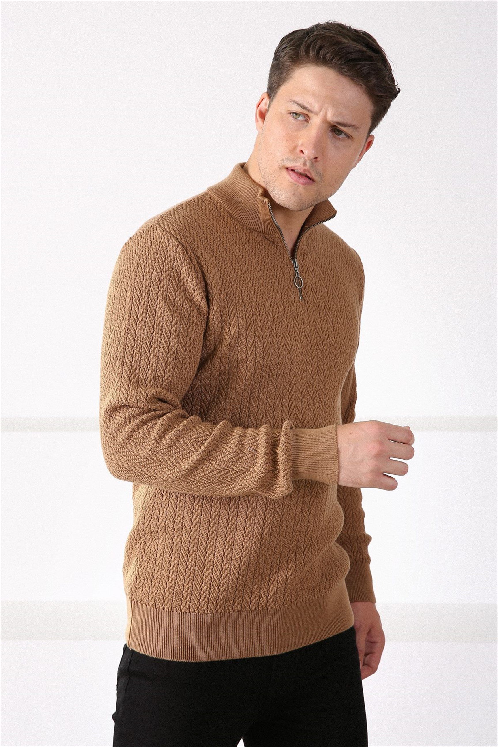 Ferraro Camel Dik Yaka Fermuarlı Erkek Pamuk Kazak
