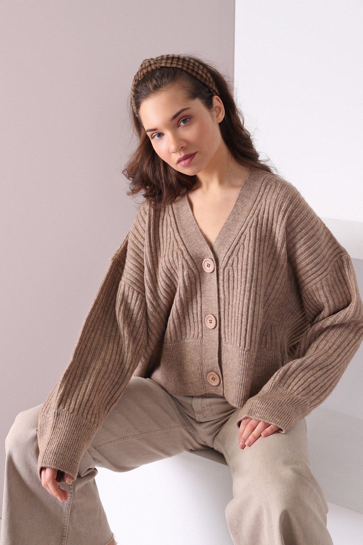 Ferraro Camel Düşük Omuz Yün Kadın Triko Hırka