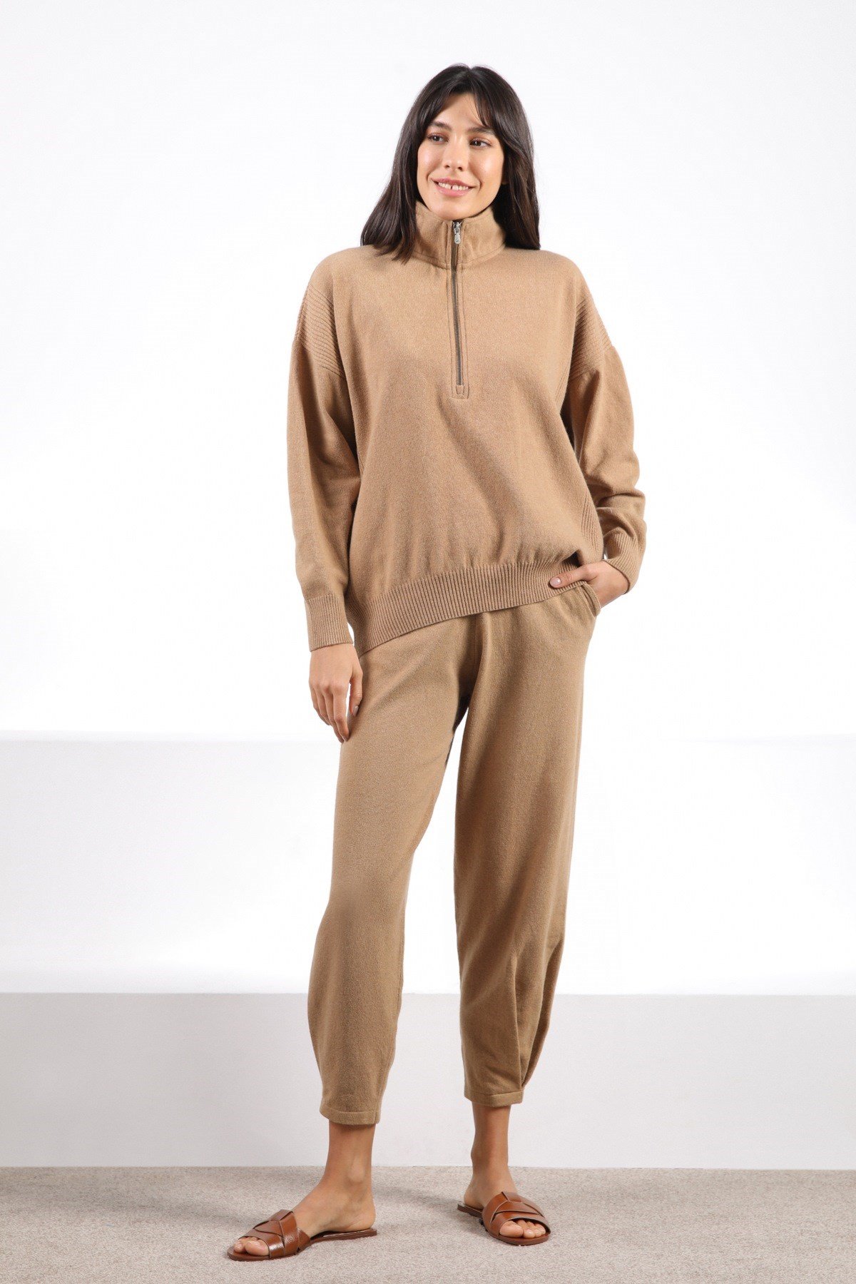 Ferraro Camel Fermuarlı Kaşmirli Kadın Triko Kazak