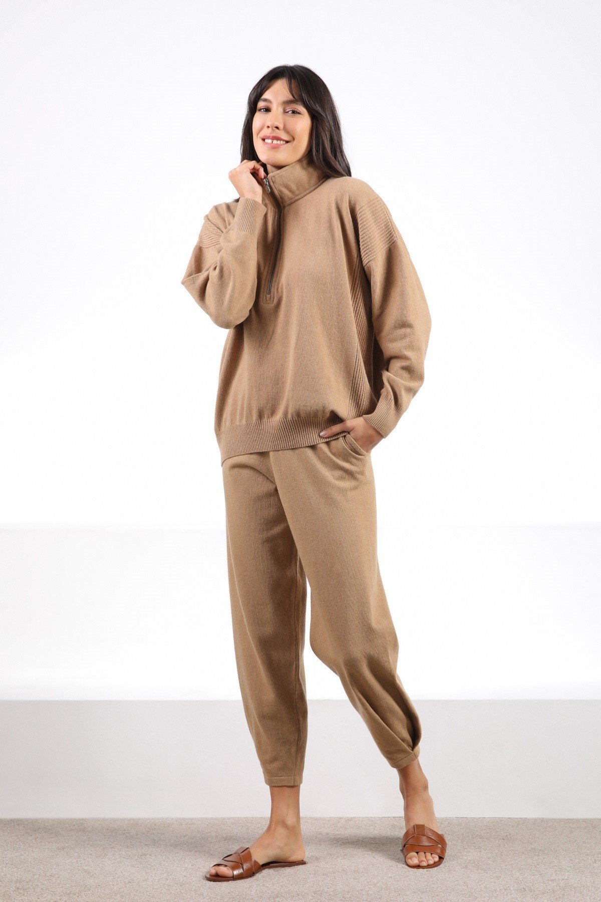 Ferraro Camel Fermuarlı Kaşmirli Kadın Triko Kazak