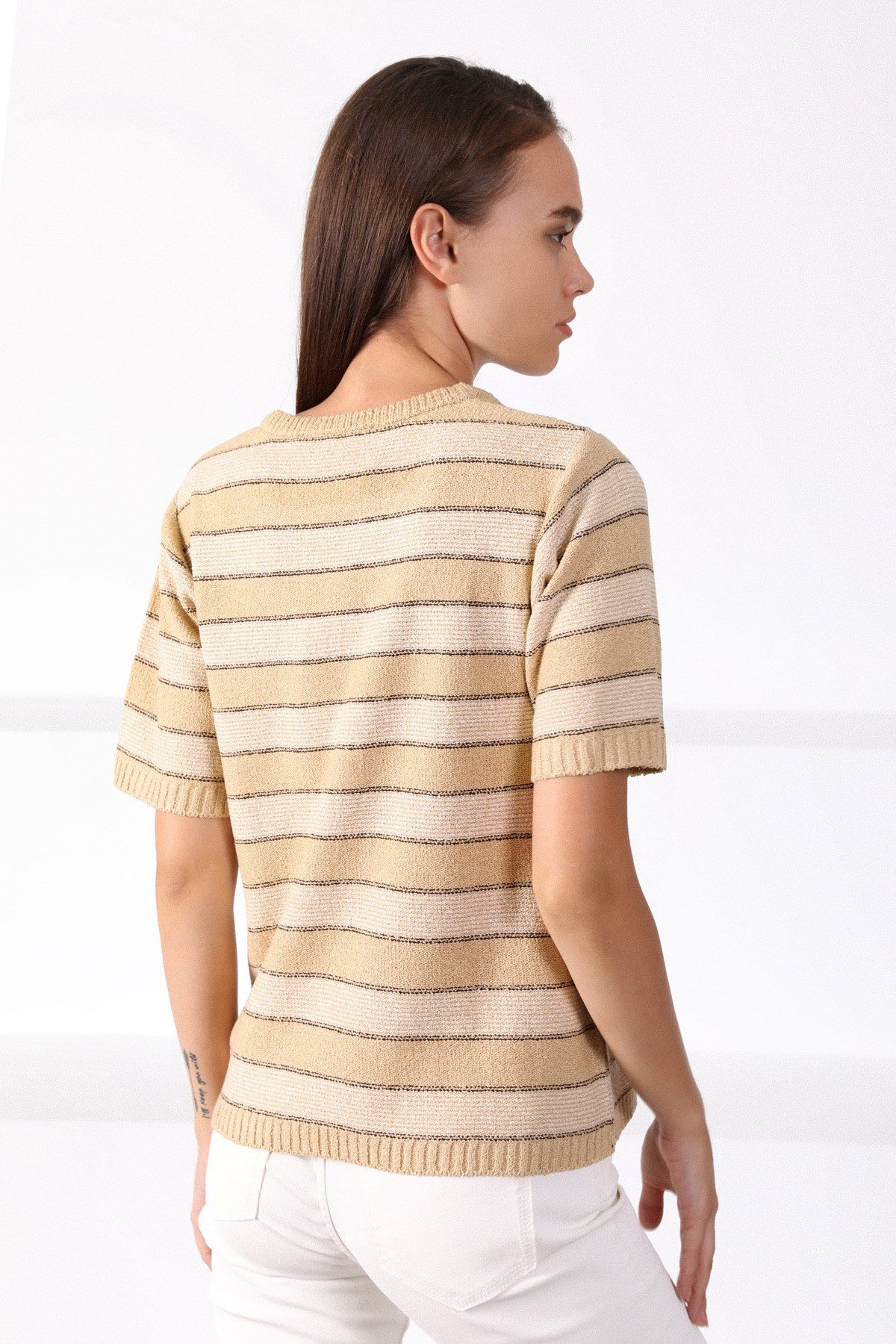 Ferraro Camel Kare Yaka Çizgili Kadın Triko Kazak
