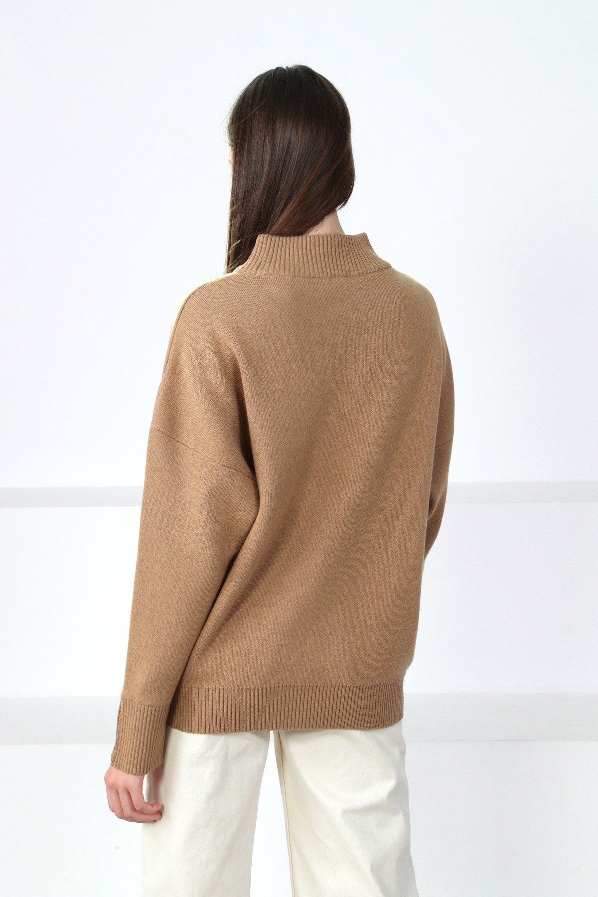 Ferraro Camel Kol Detaylı Yarım Balıkçı Yaka Kaşmirli Kadın Triko Kazak