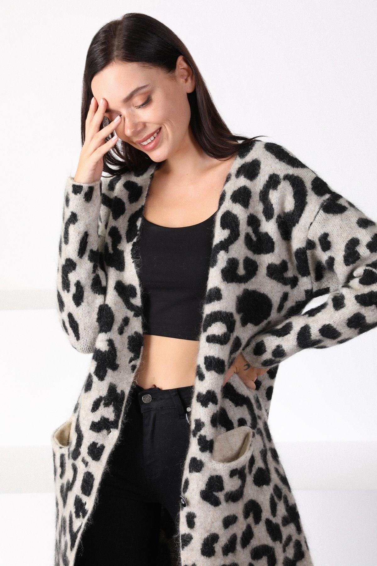 Ferraro Camel Leopar Desenli Yün Karışımlı Kadın Triko Hırka