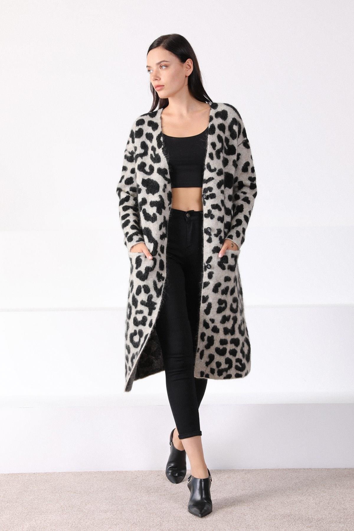 Ferraro Camel Leopar Desenli Yün Karışımlı Kadın Triko Hırka