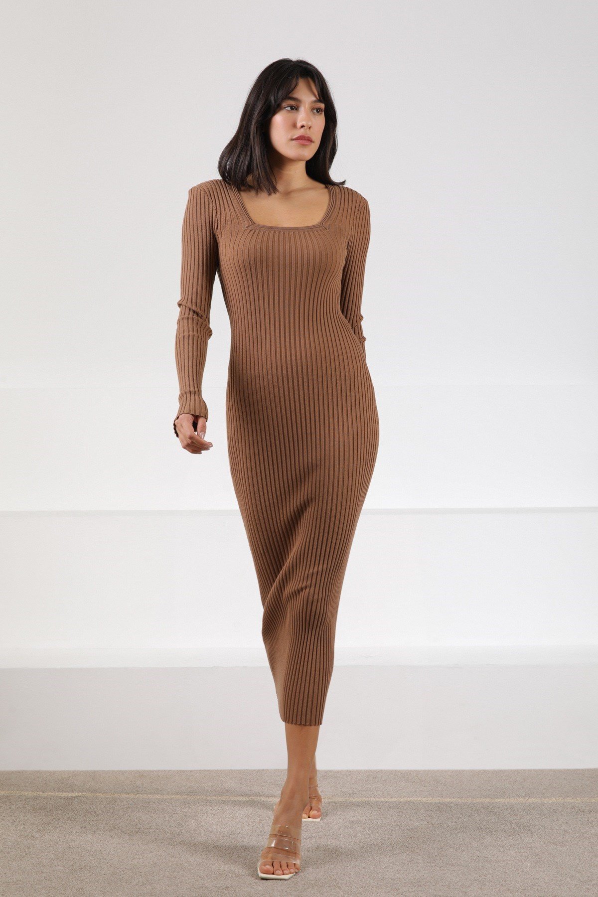 Ferraro Camel Pencere Yaka Kadın Triko Elbise