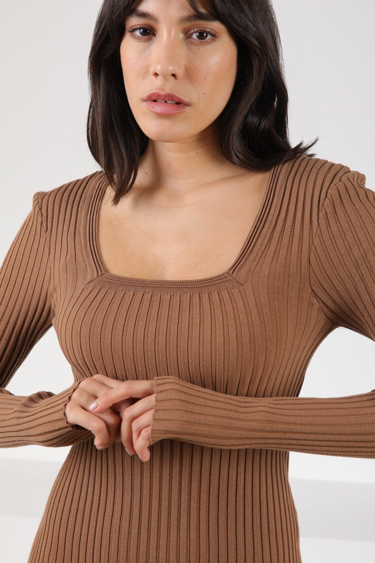 Ferraro Camel Pencere Yaka Kadın Triko Elbise