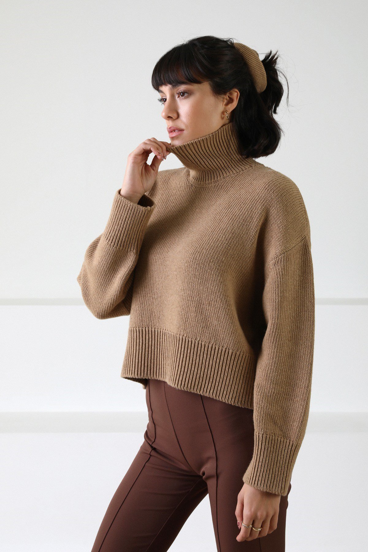 Ferraro Camel Uzun Kollu Balıkçı Yaka Kaşmirli Kadın Triko Kazak