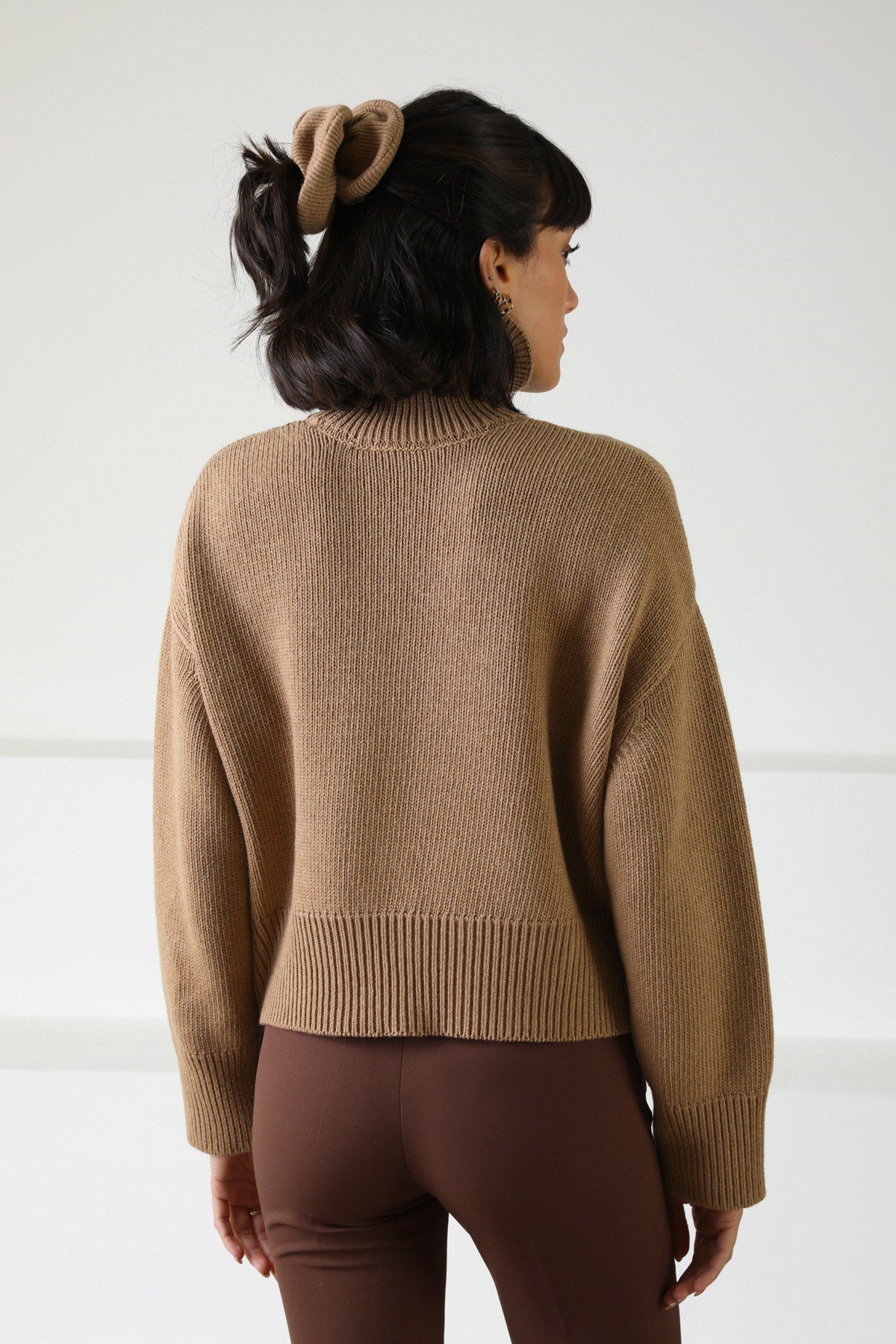 Ferraro Camel Uzun Kollu Balıkçı Yaka Kaşmirli Kadın Triko Kazak